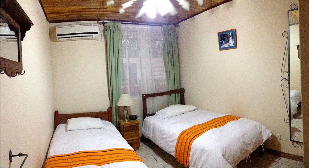 Turrialba Bed & Breakfast Exterior foto