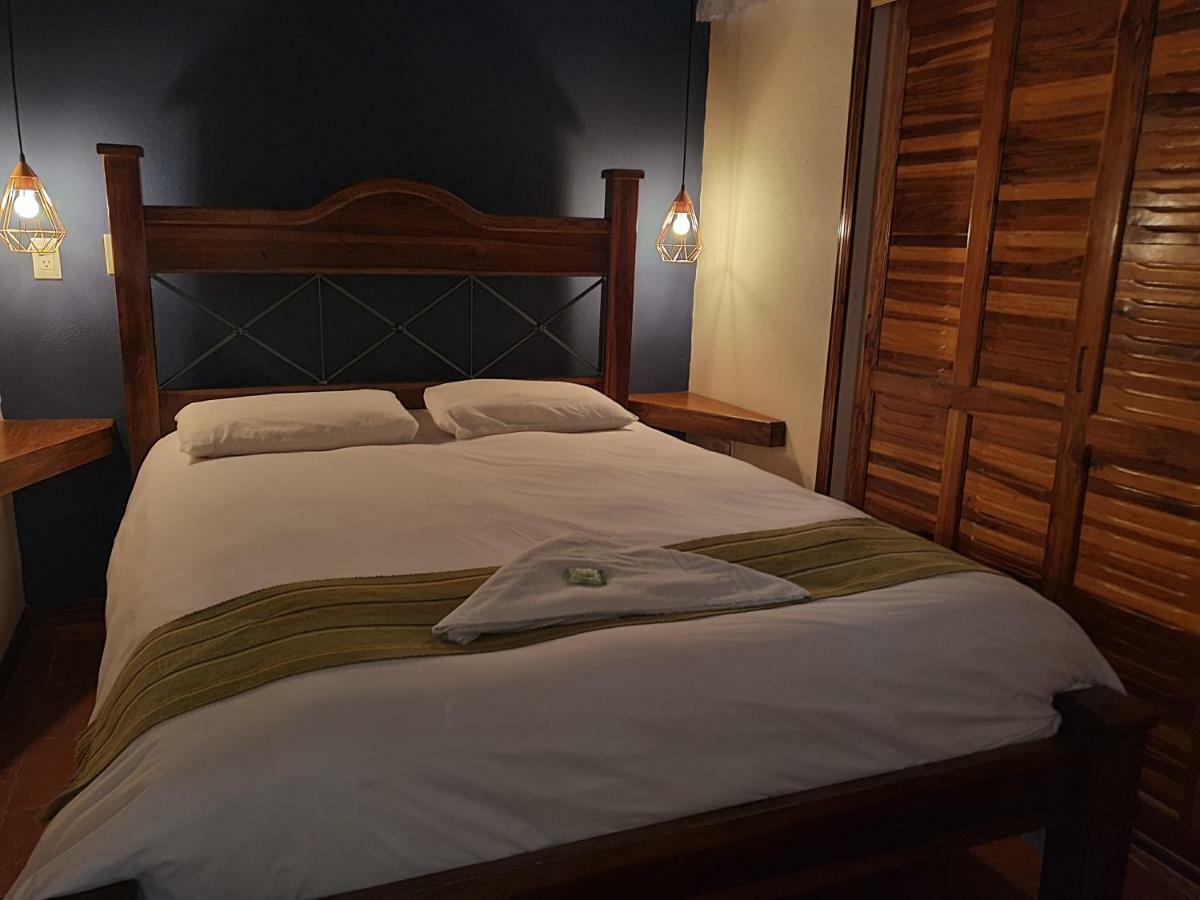 Turrialba Bed & Breakfast Exterior foto